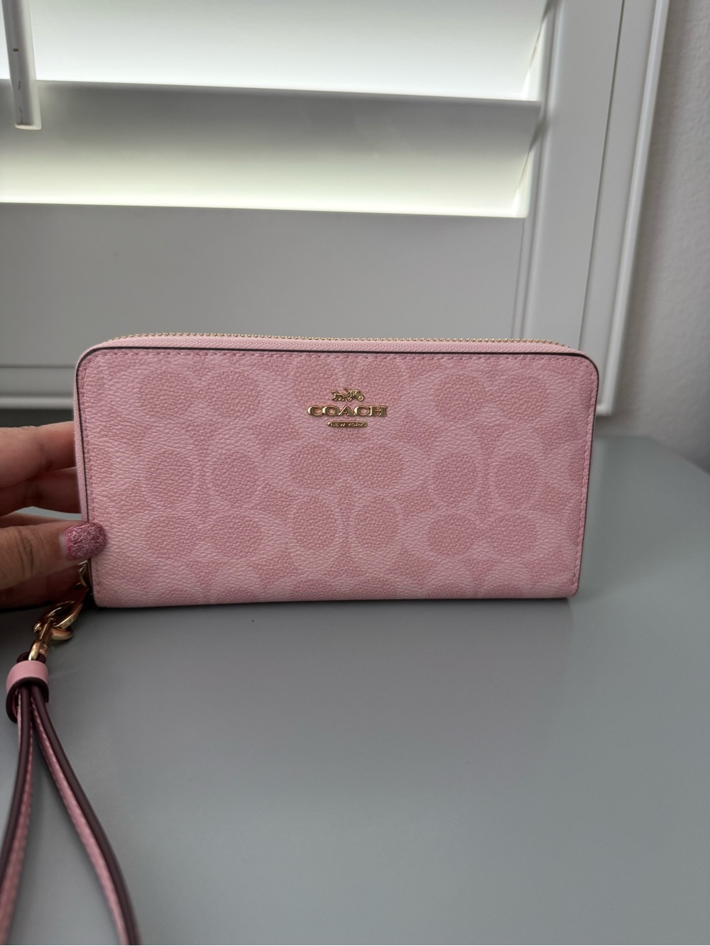 NWOT COACH OUTLET Powder pink 2025 release.